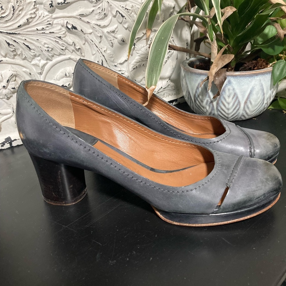 Chloe Gray Leather Heels